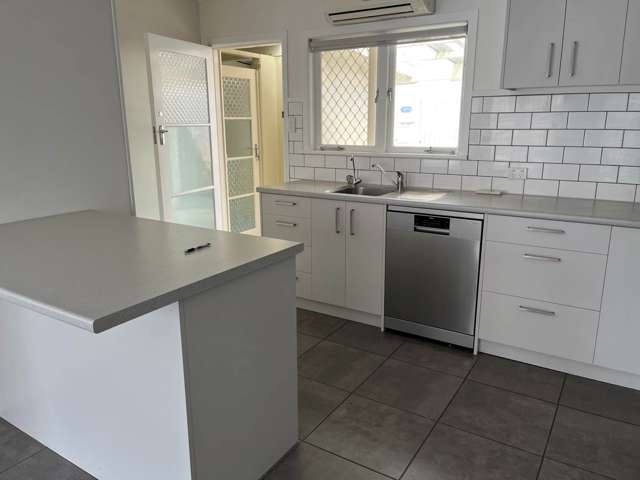 18a Lovatt Crescent Kensington_2