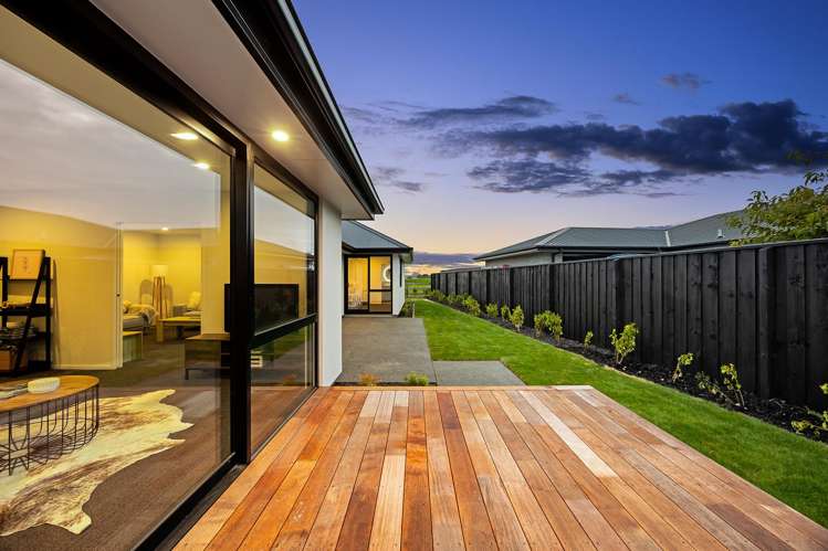 10 Plover Avenue Amberley_1