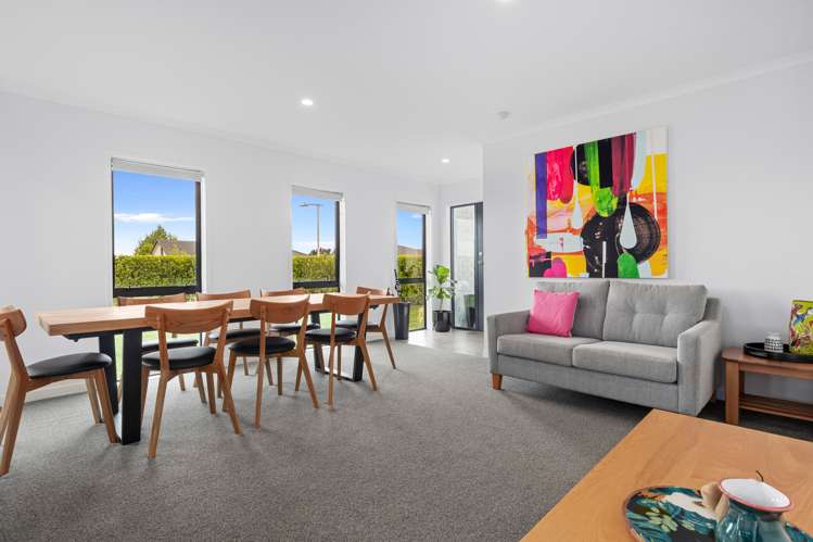 2 Shea Lane Pyes Pa_3