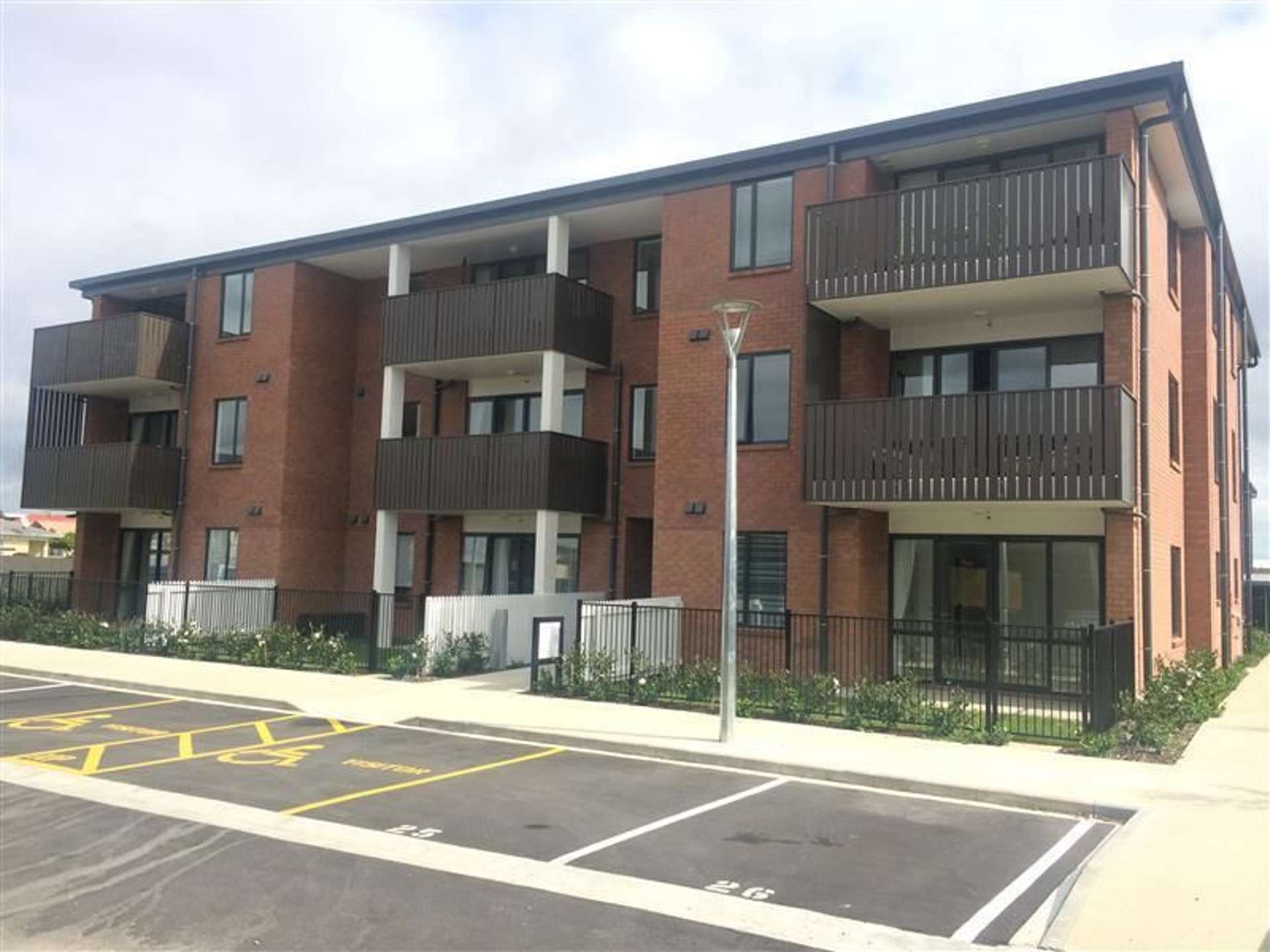 105/104 Edinburgh Street Pukekohe_0