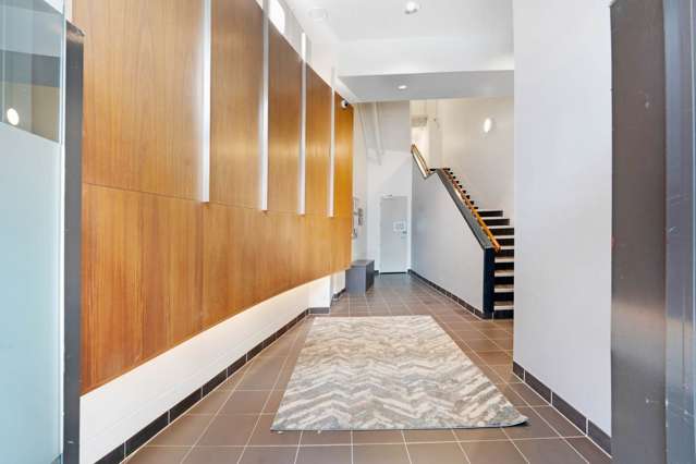 7J/99 & 1C/99 Anzac Avenue City Centre_4