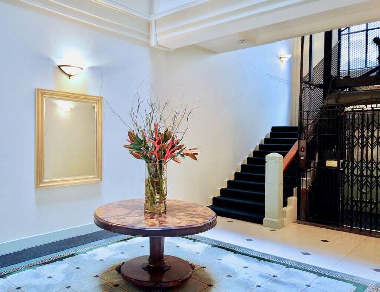 2 Queen Street Auckland Central_16