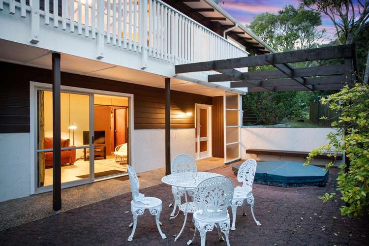 211 Woodlands Park Road Titirangi_24