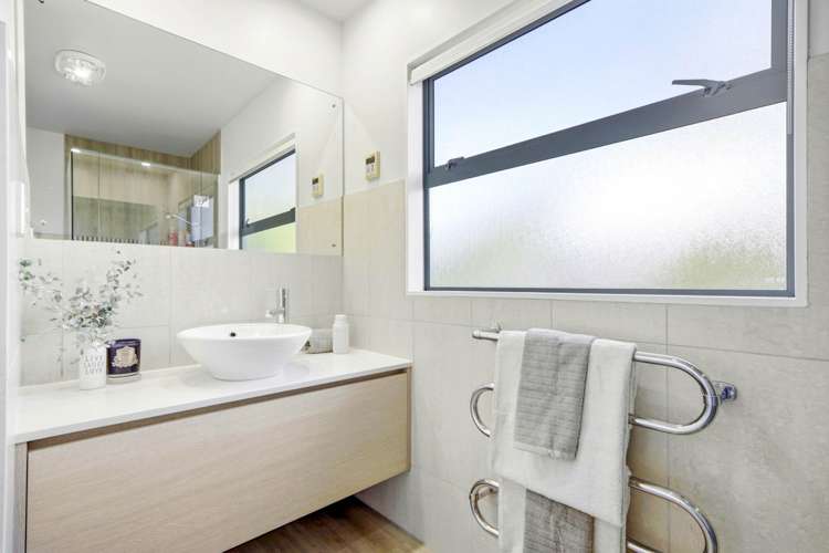 15a Korotaha Terrace Rothesay Bay_18