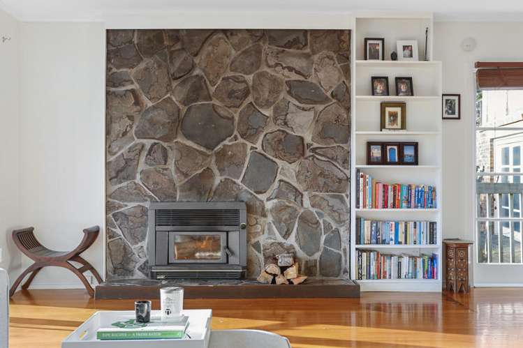 23 Highland Avenue Titirangi_5