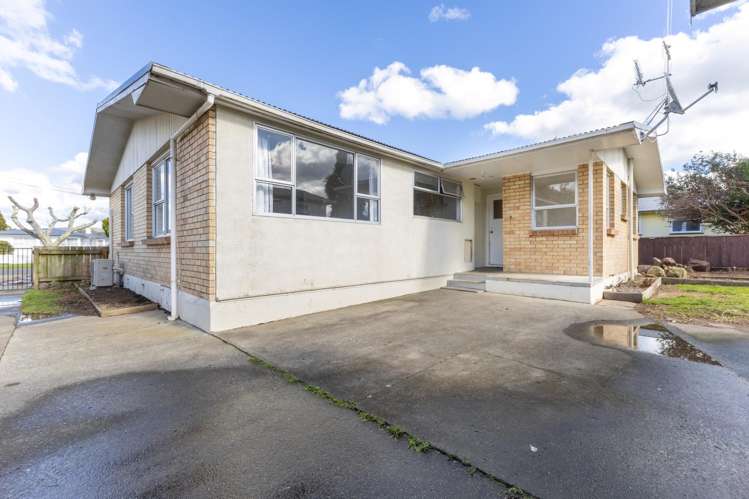 119 Slacks Road Awapuni_19