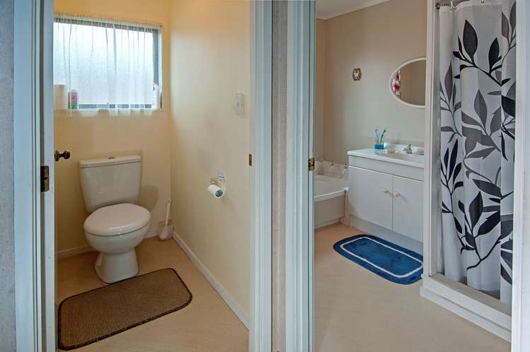 4a Vodanovich Road Te Atatu South_6