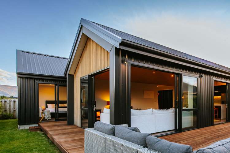 8 Linnburn Road Wanaka_21