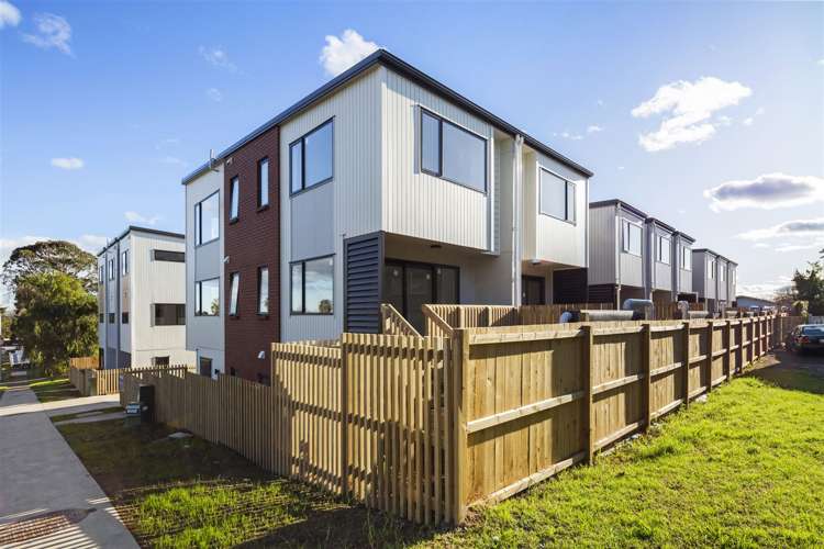 7/5 Chevis Place Pakuranga_11