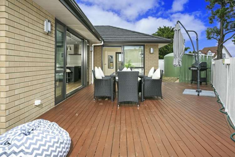 7 Duke Street Riverhead_24