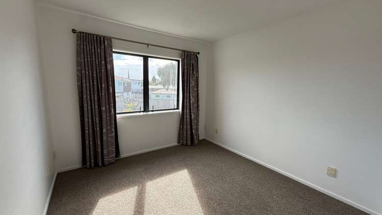 7/36 West Coast Road Glen Eden_5