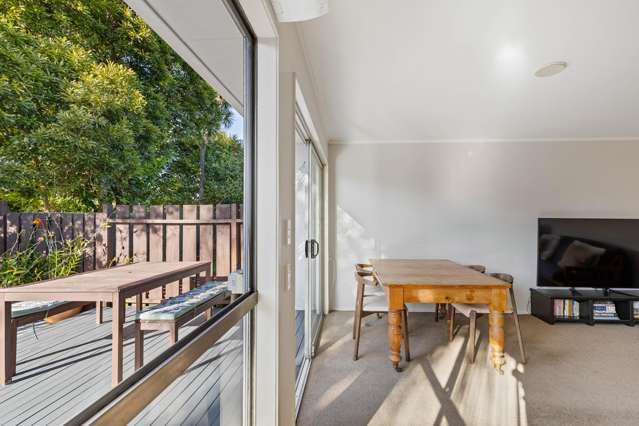 4/109A Te Atatu Road Te Atatu South_3