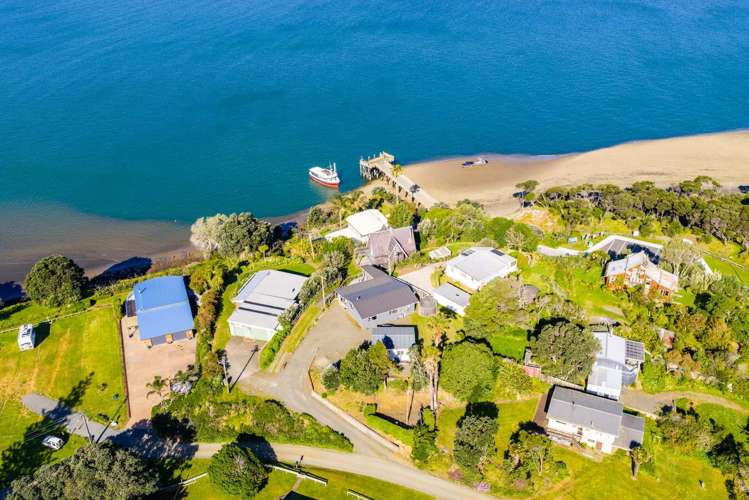 8 Signal Station Road Pouto_27