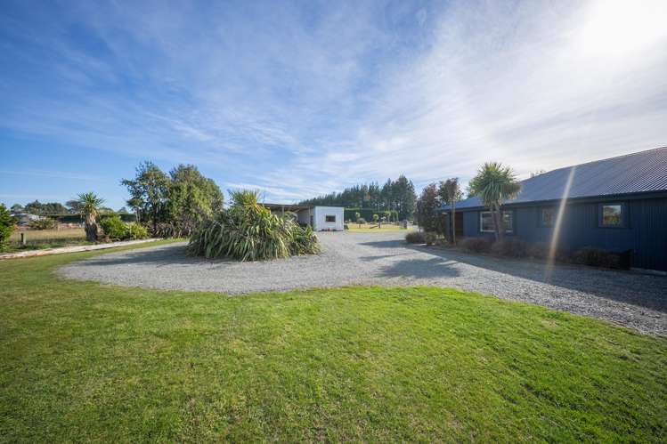 330 Sinclair Road Te Anau_9