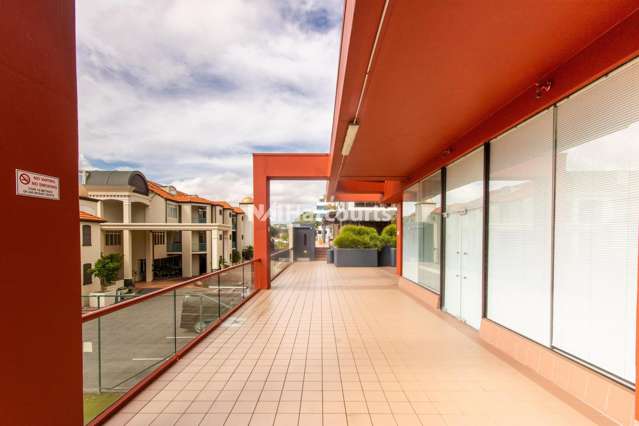 GF2/159 Hurstmere Road Takapuna_2