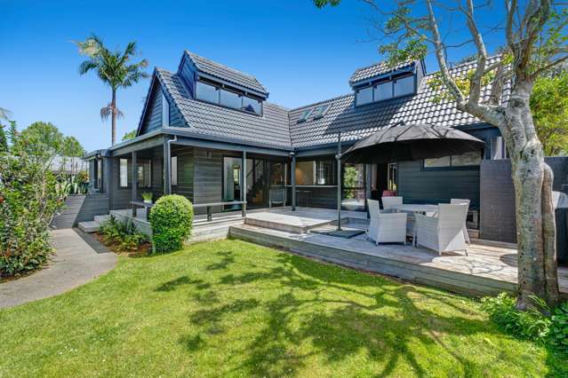 Stunning Single-level home in Manly on the flat