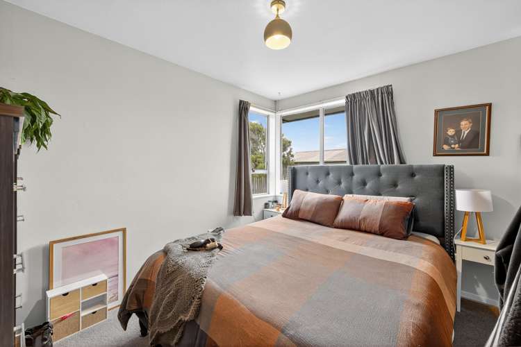 2/207 Estuary Road South New Brighton_7