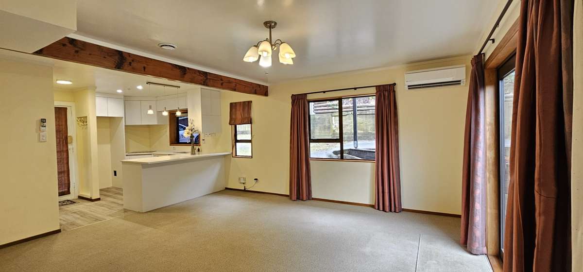Comfortable Two-Storey Townhouse in Central Johnsonville 2