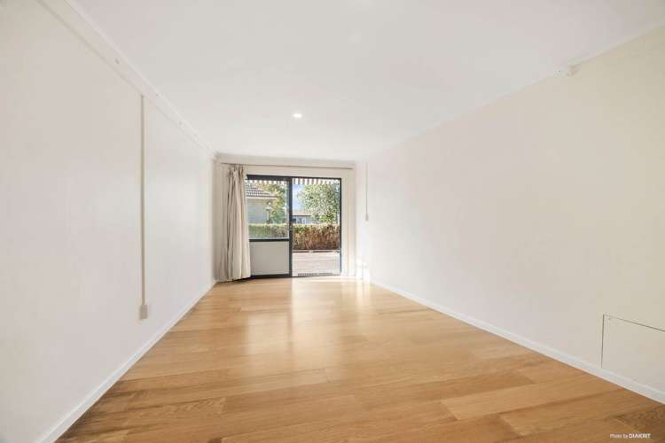 3/9 College Road Northcote_11