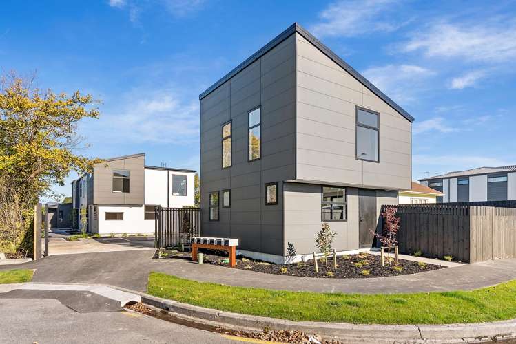 1-6/6 Huia Street_0