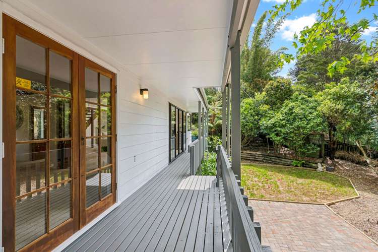 28 Longfellow Parade Glen Eden_26