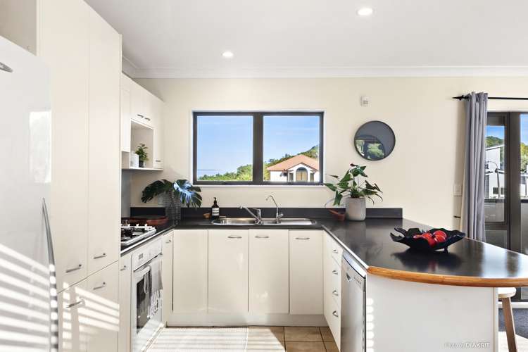 8a Birkhall Grove Strathmore Park_6