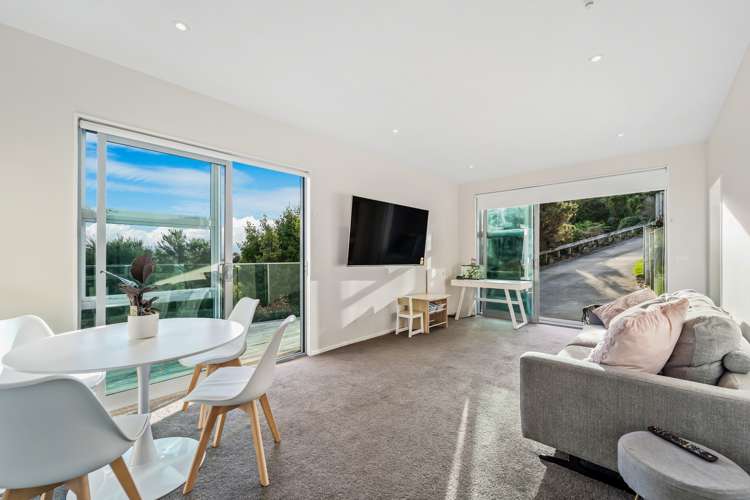 87 Roberts Road Matakatia_15