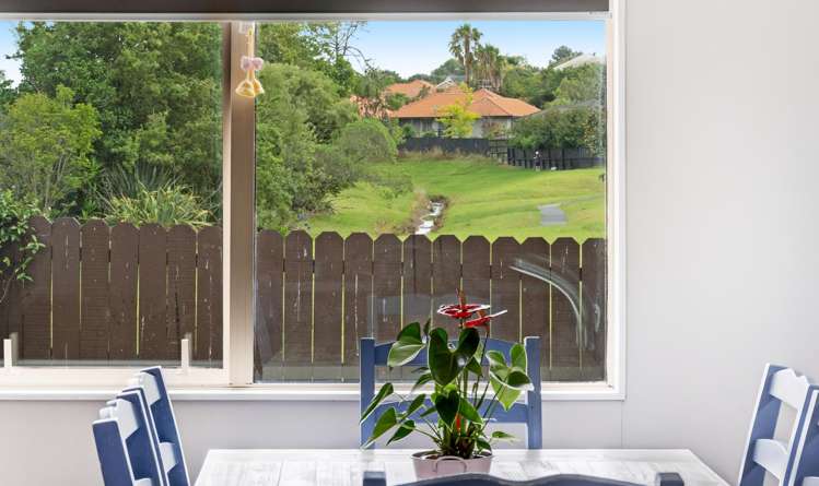 2/17 Daria Place Northpark_10