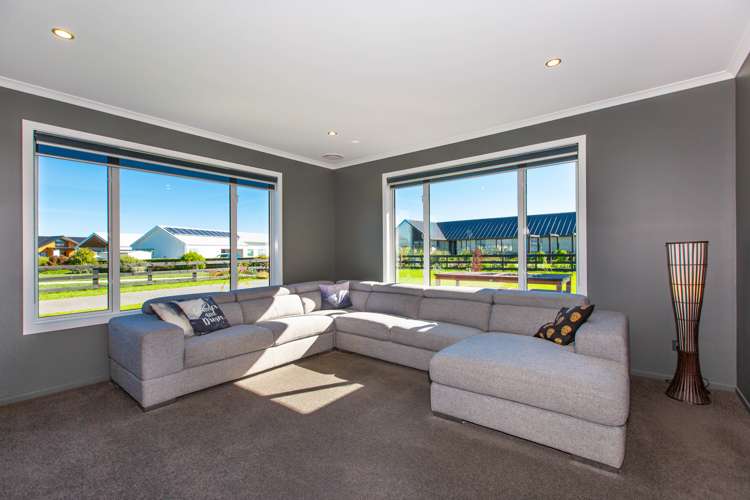 33 Baxter Michael Crescent Cambridge_10