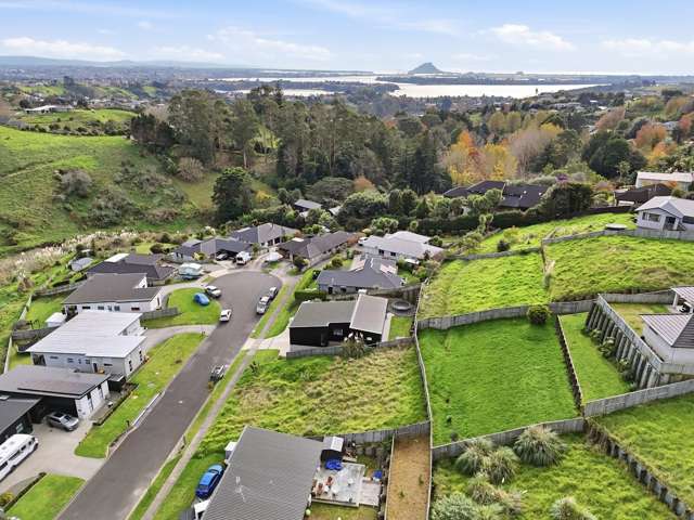 18 Bob Carter Place Welcome Bay_1
