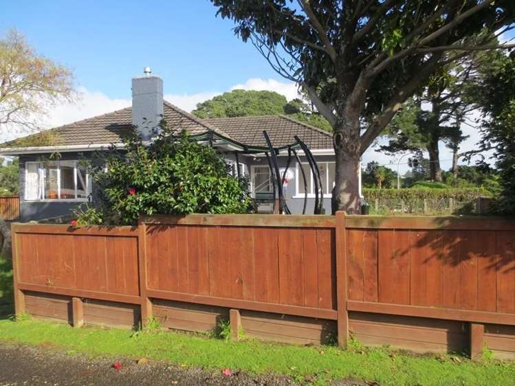 8 Warangi Street Strandon_3