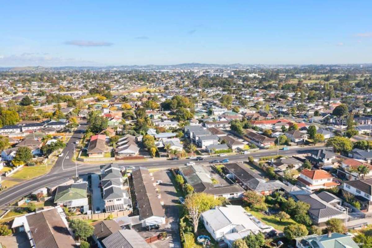 3/177 Shirley Road_3