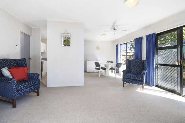 2/15 Greenhill Crescent Pakuranga_4