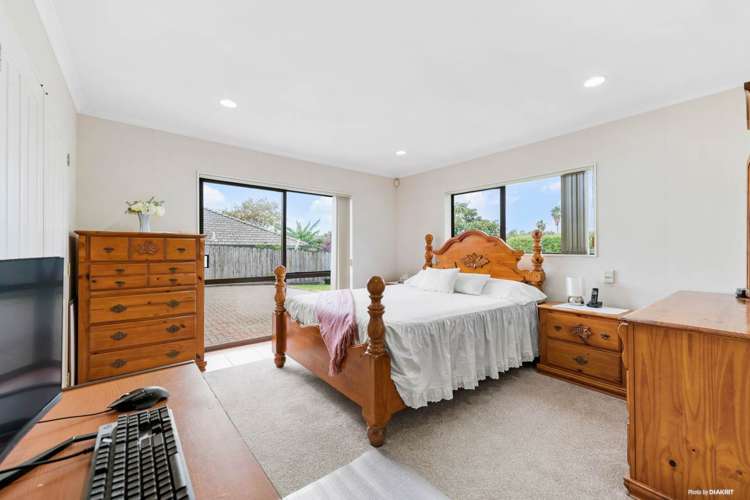 18 Ambleside Drive Northpark_13