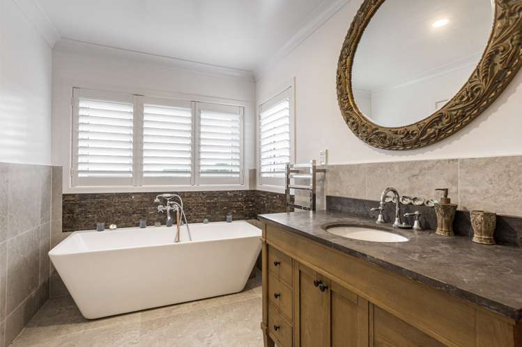 1096f Awhitu Road Pollok_16