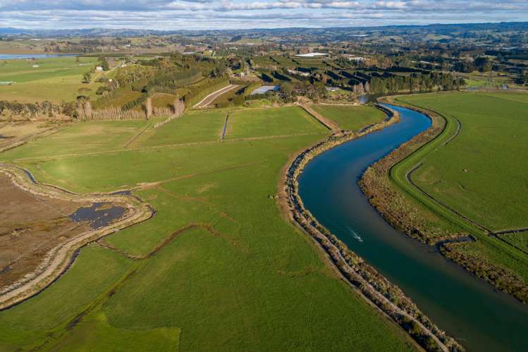 24 Banks Drive Aongatete_4