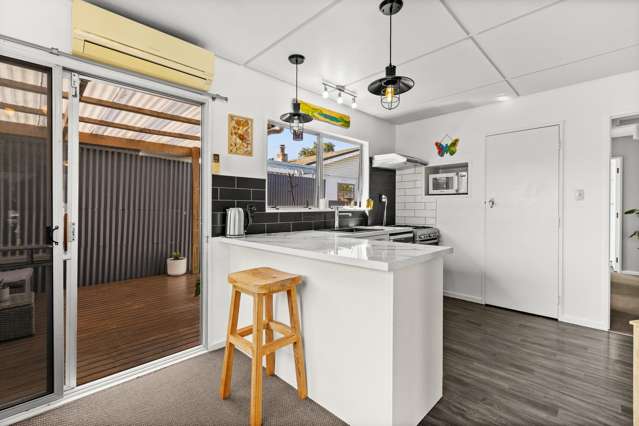 4/144 Main Road Clive_4