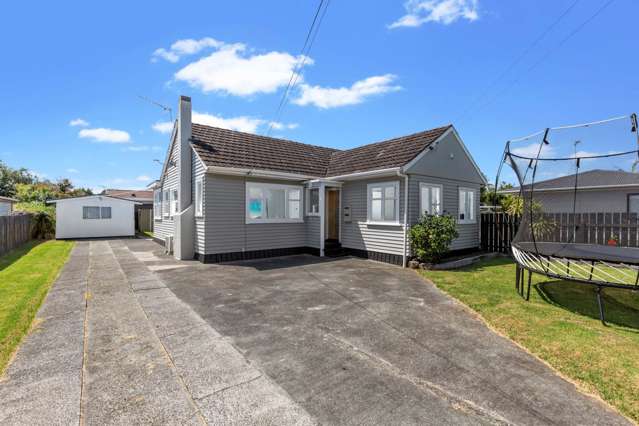 1/11 John Street Mangere East_2