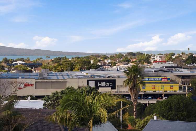 2B Rangitoto Terrace Milford_23