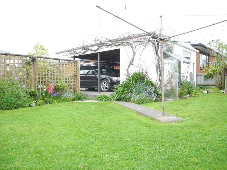 2/35 Dee Street Seaview_18