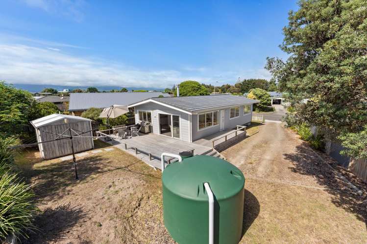 16 Karaka Street Otaki Beach_21