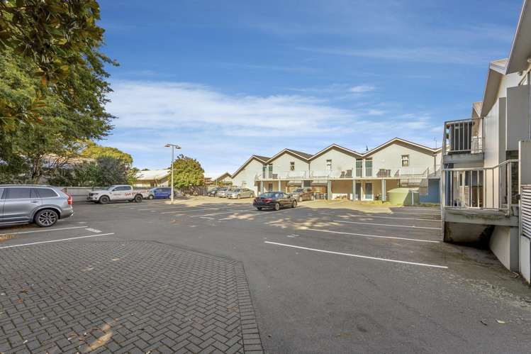 11/14 Brougham Street Addington_8