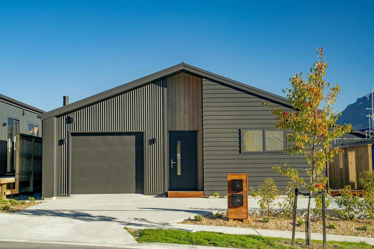 23 Rowe Drive, Hanley's Farm_0