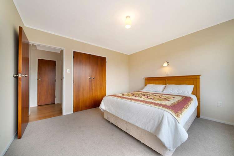 Flat 2/7 Windermere Crescent Blockhouse Bay_10