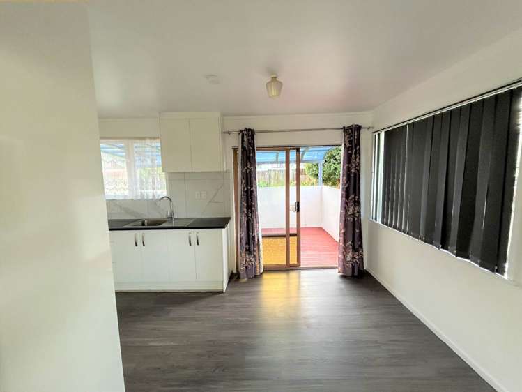 39 Harmel Road Glendene_5