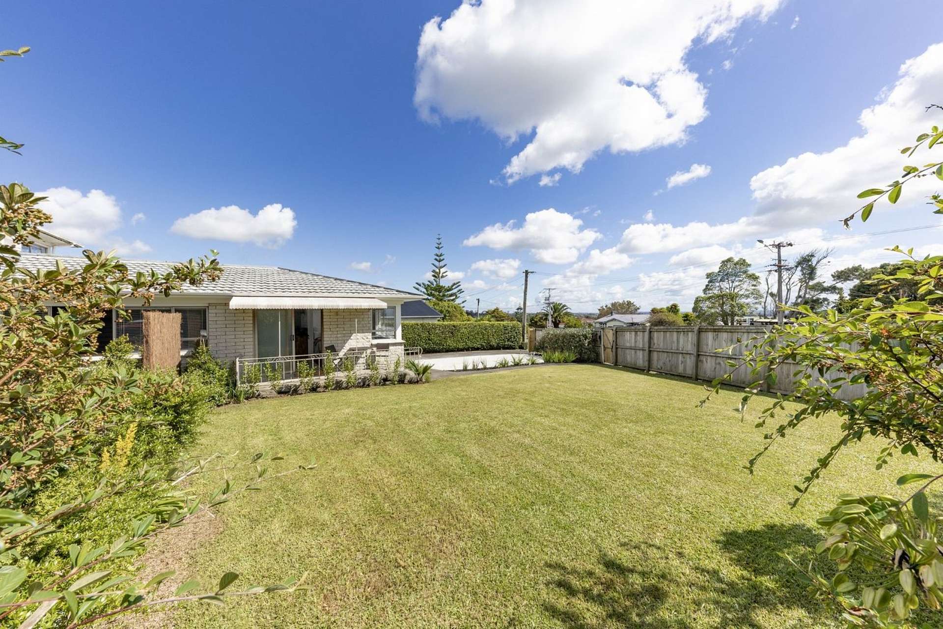 64 West Coast Road Glen Eden_0