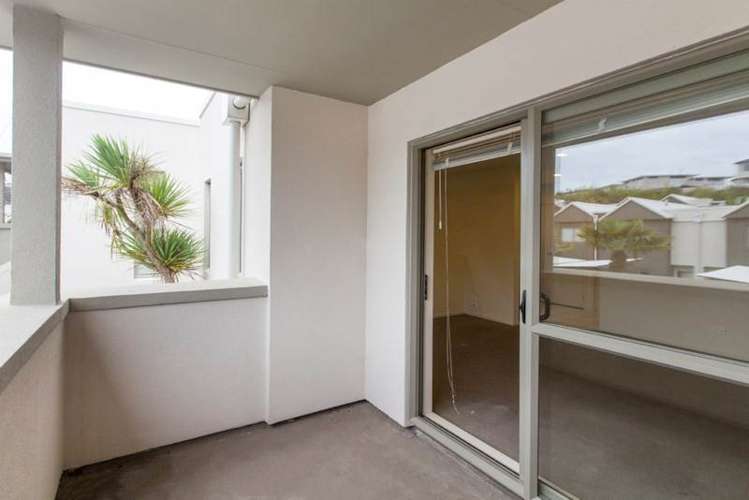 73B/21 Hunters Park Drive Three Kings_11