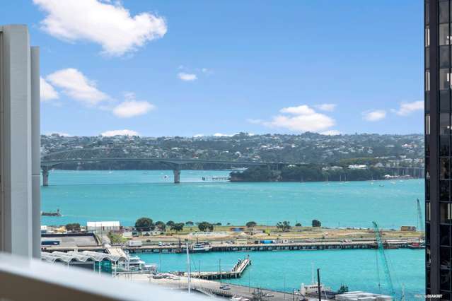 Apt 2104/8 Albert Street City Centre_1