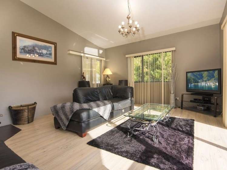 112 Boons Valley Road Waikawa_38