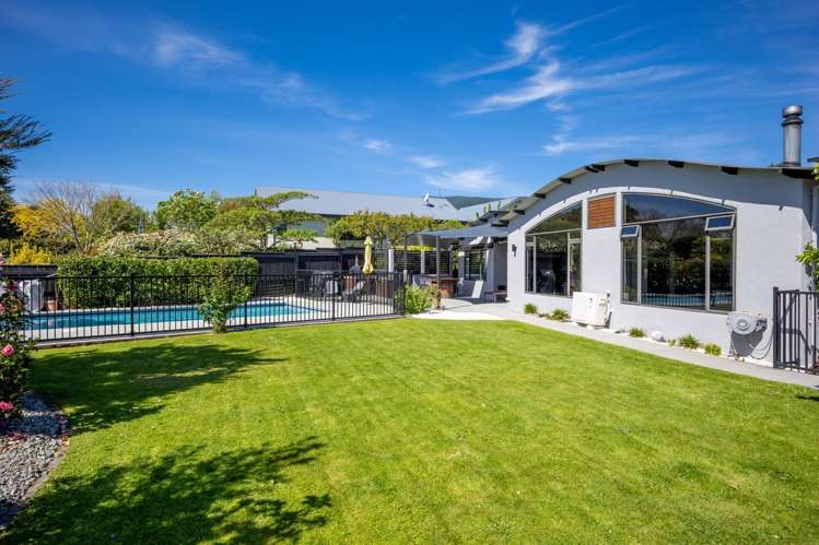 3 Stanhope Rise Richmond_32